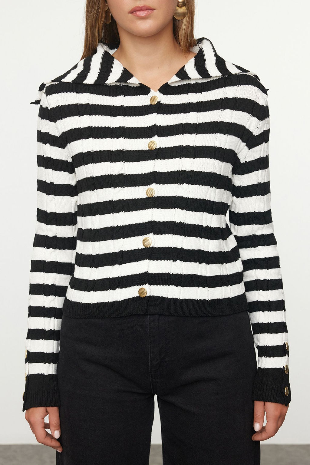 TRENDYOLMILLA Ekru Devrik Yaka Detayl? Triko H?rka TWOAW25HI00232 фото 3