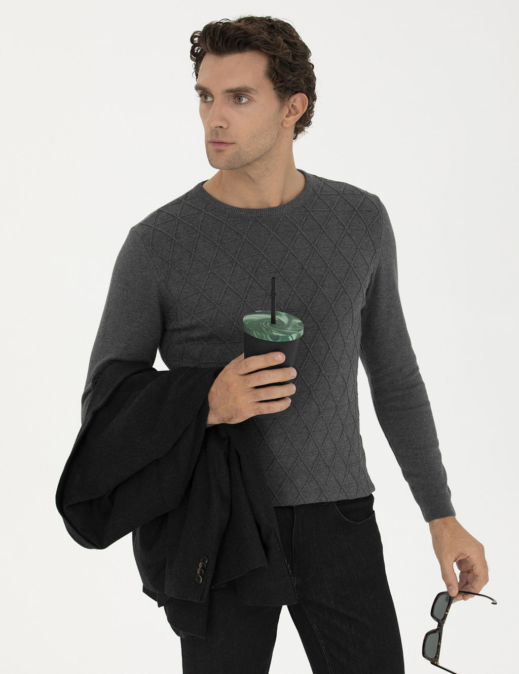 Серый меланжевый приталенный трикотаж с круглым вырезом