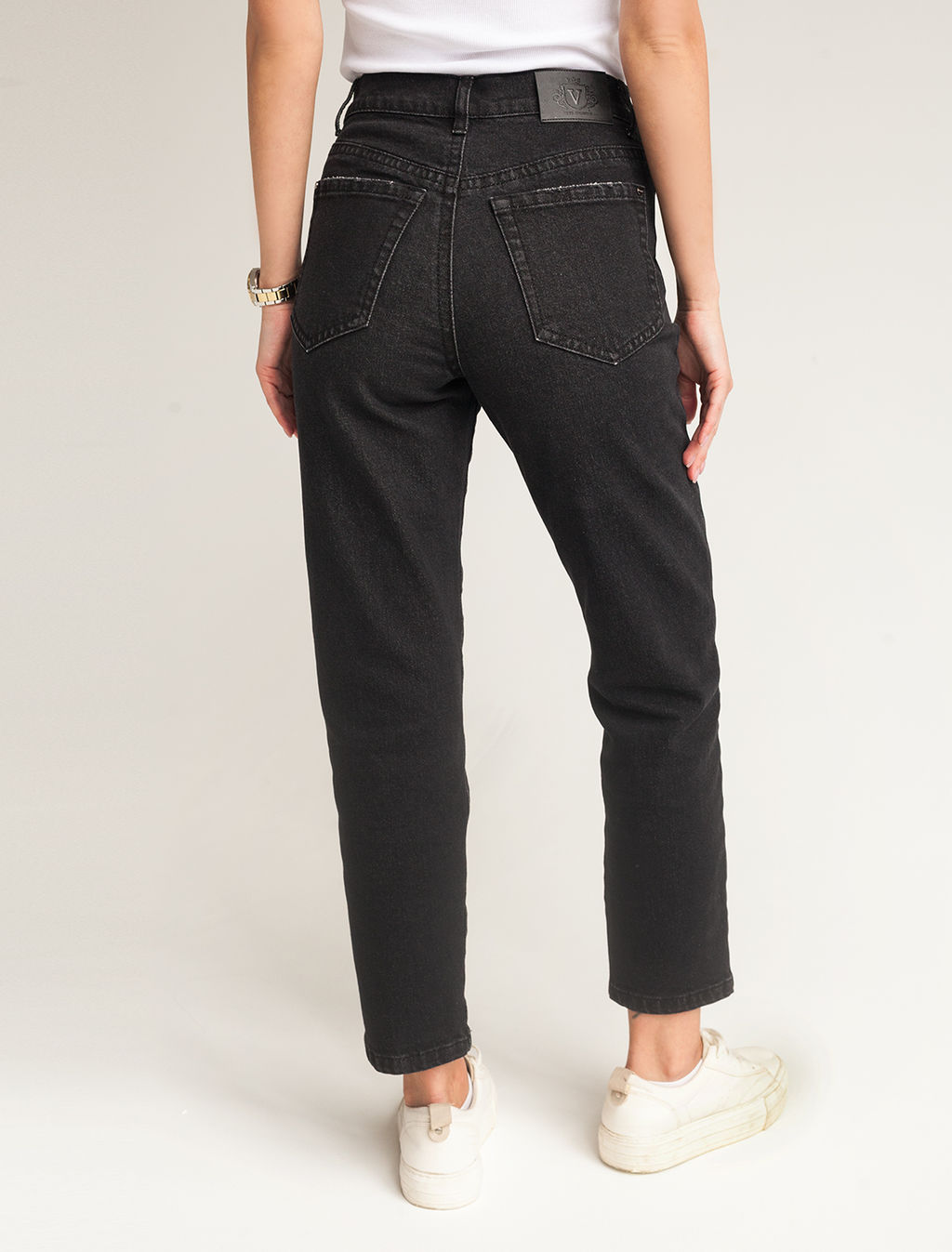 Джинсы mom-fit из денима со спандексом - Vilatte фото 4