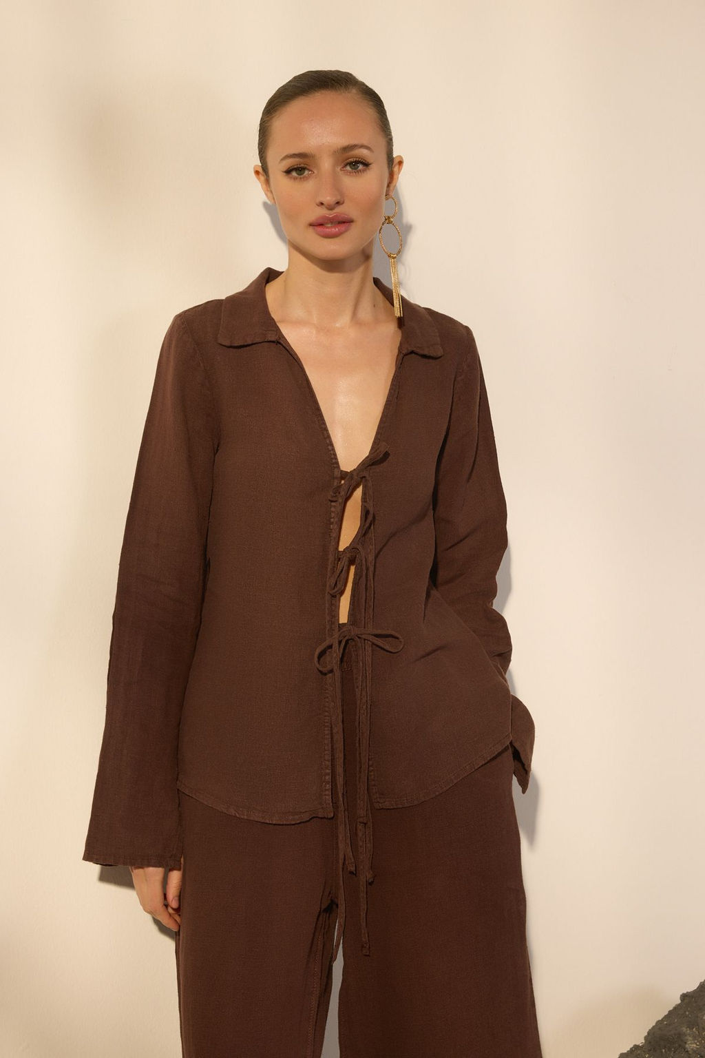 TRENDYOLMILLA Beyaz %100 Keten Baglama Detayl? Gomlek TWOSS25GO00124