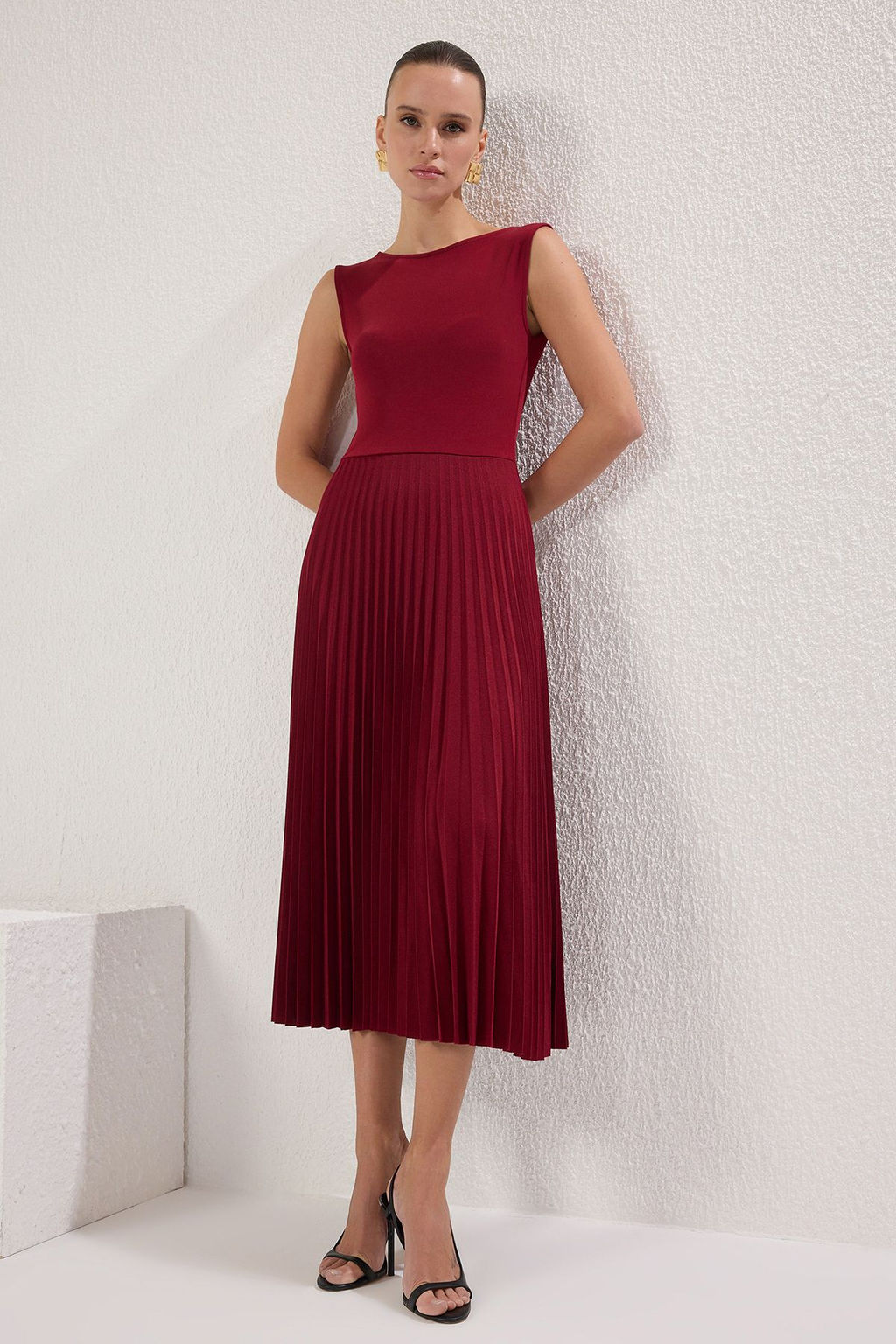 Bordo Piliseli Astarl? Kolsuz Esnek Orme Midi Elbise TWOSS24EL00785