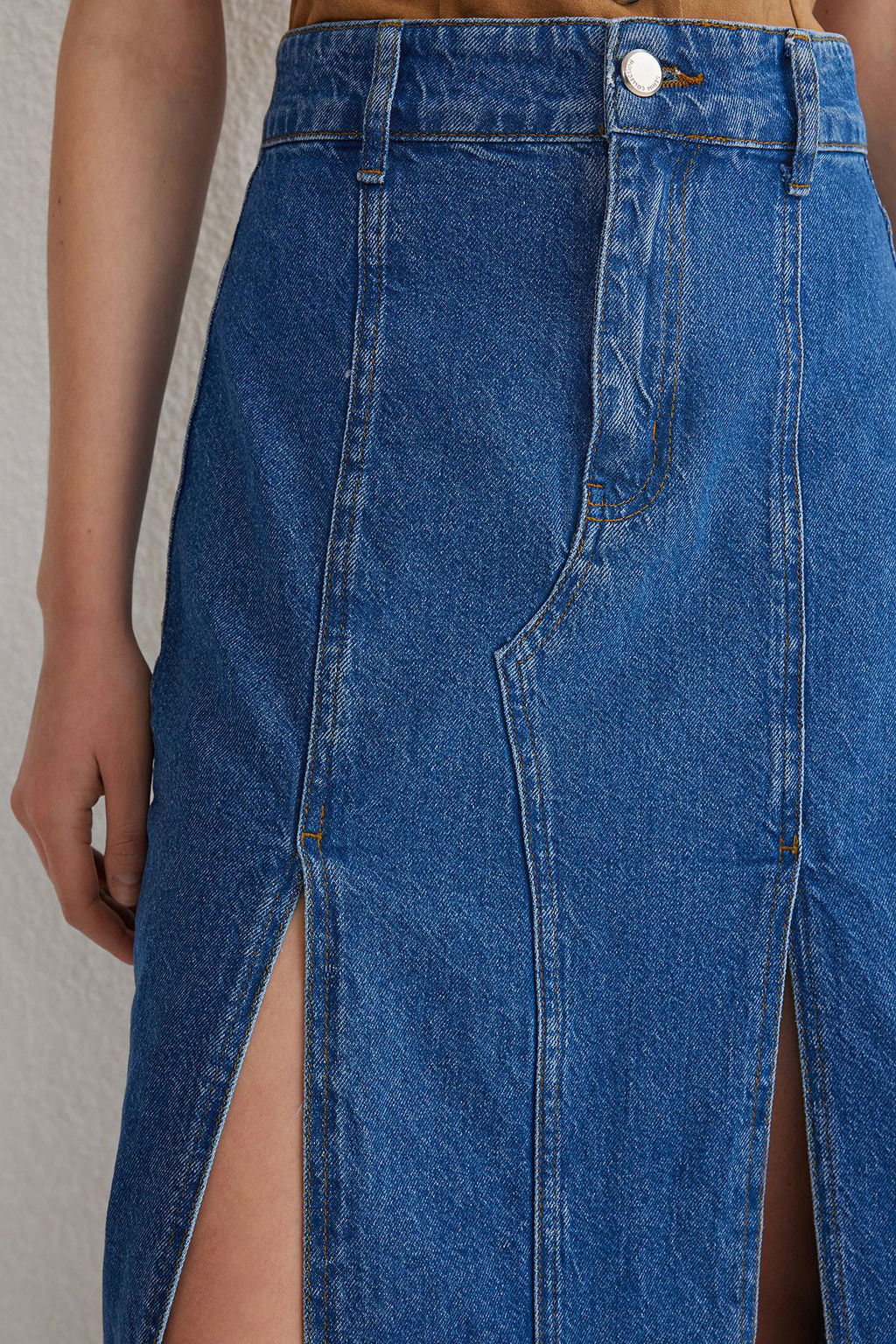 TRENDYOLMILLA Mavi Y?rtmacl? Dikis Detayl? Midi Denim Etek TWOSS25ET00001  фото 5