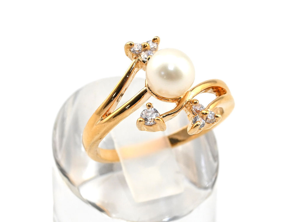 Кольцо с позолотой из жемчуга "Веточка", размер 20