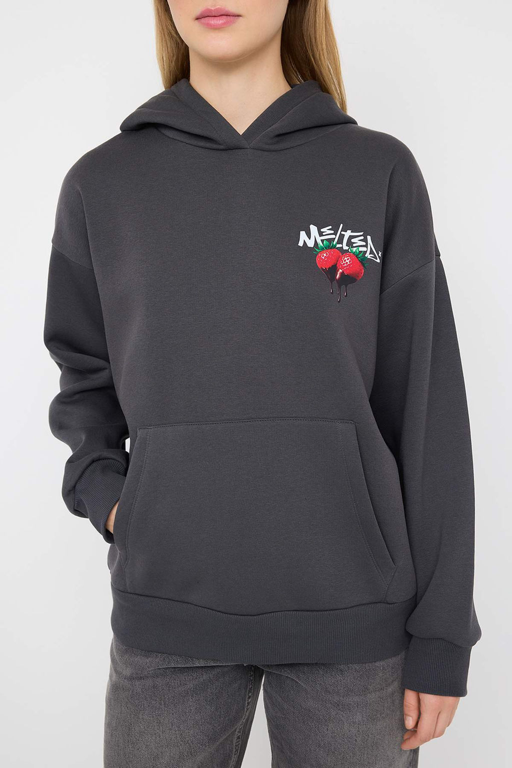 Teen Kal?n Ici Polarl? Antrasit Kapusonlu On ve S?rt Cilek Bask?l? Orme Sweatshirt TWOAW26SW00114 - Trendyolmilla фото 3