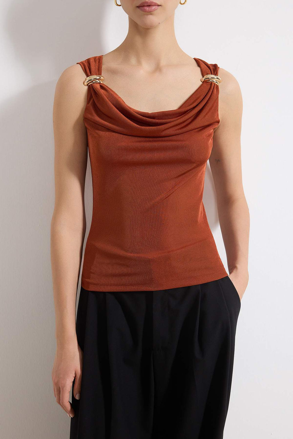 Kiremit Fitted/Vucuda Oturan Degaje Yaka Kal?n Ask?l? Kolsuz Buzzy Orme Bluz TWOSS26BZ00266