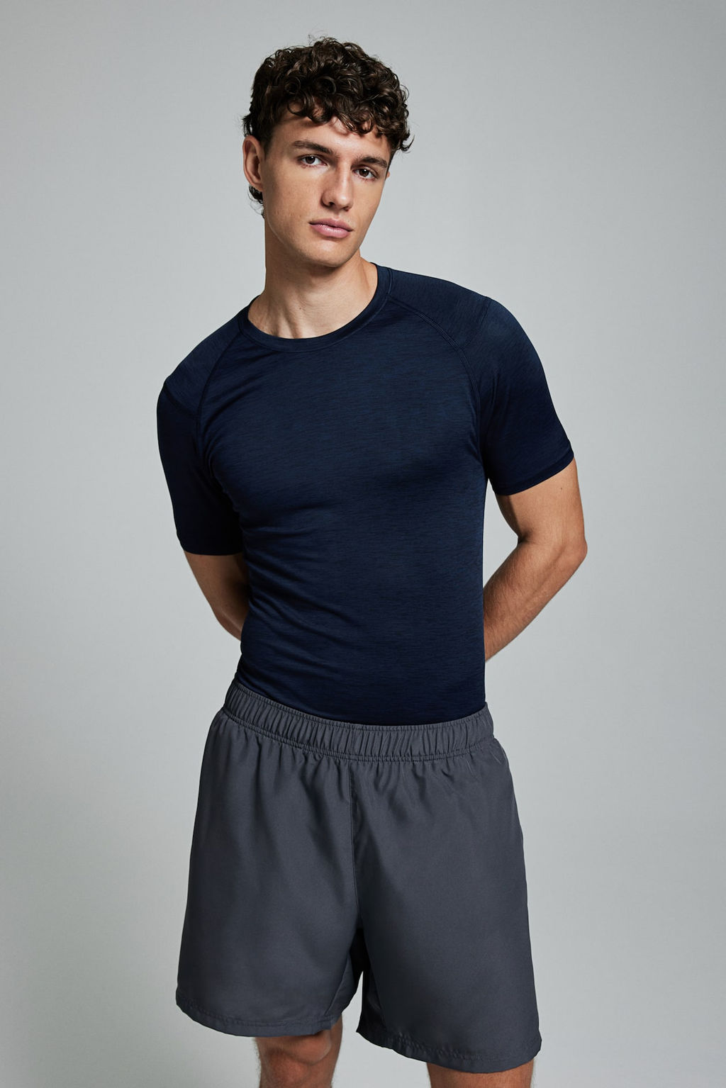 Camiseta de deporte en DryMove Muscle Fit - H&m фото 2