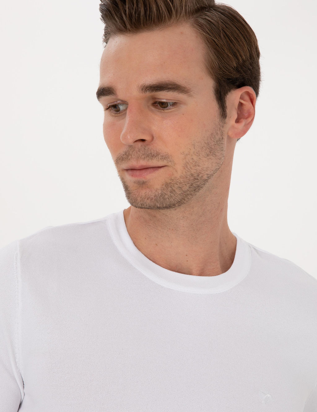 Beyaz Slim Fit Bisiklet Yaka Triko T-shirt