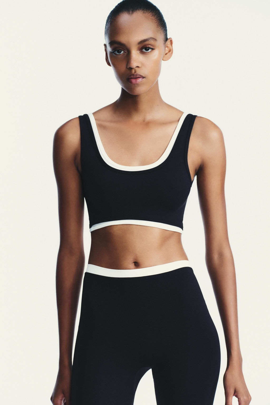 SPORTY DOUBLE EFFECT CROP TOP - Zara фото 2