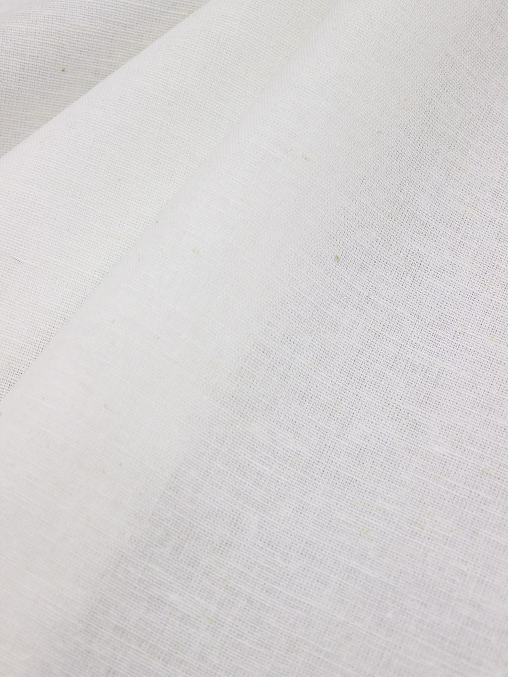 Полулен цв.Белый, ш.2.2м, лен-30%, хлопок-70%, 140гр/м.кв#029085