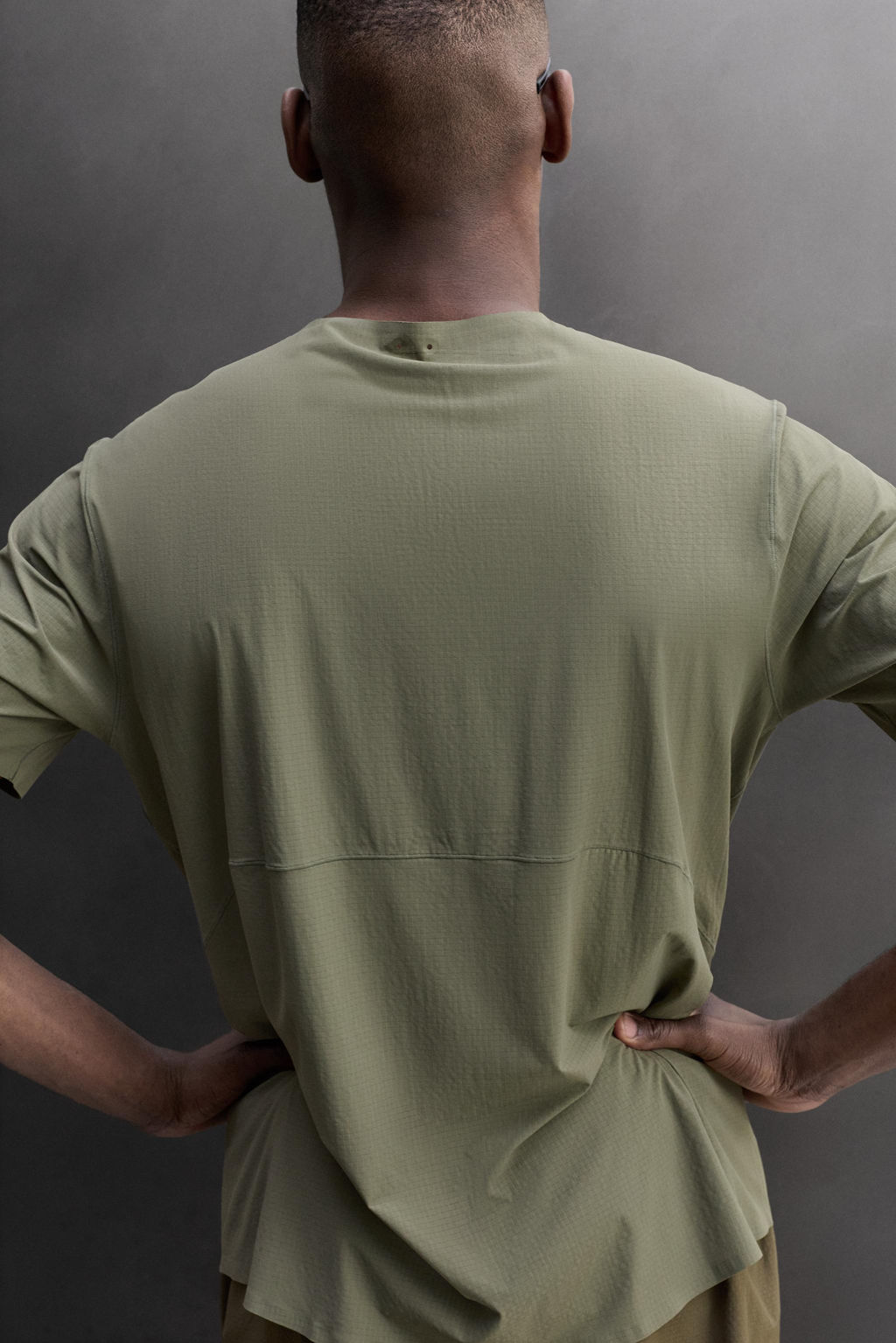 CAMISETA T?CNICA ESTRUCTURA / Gris antracita