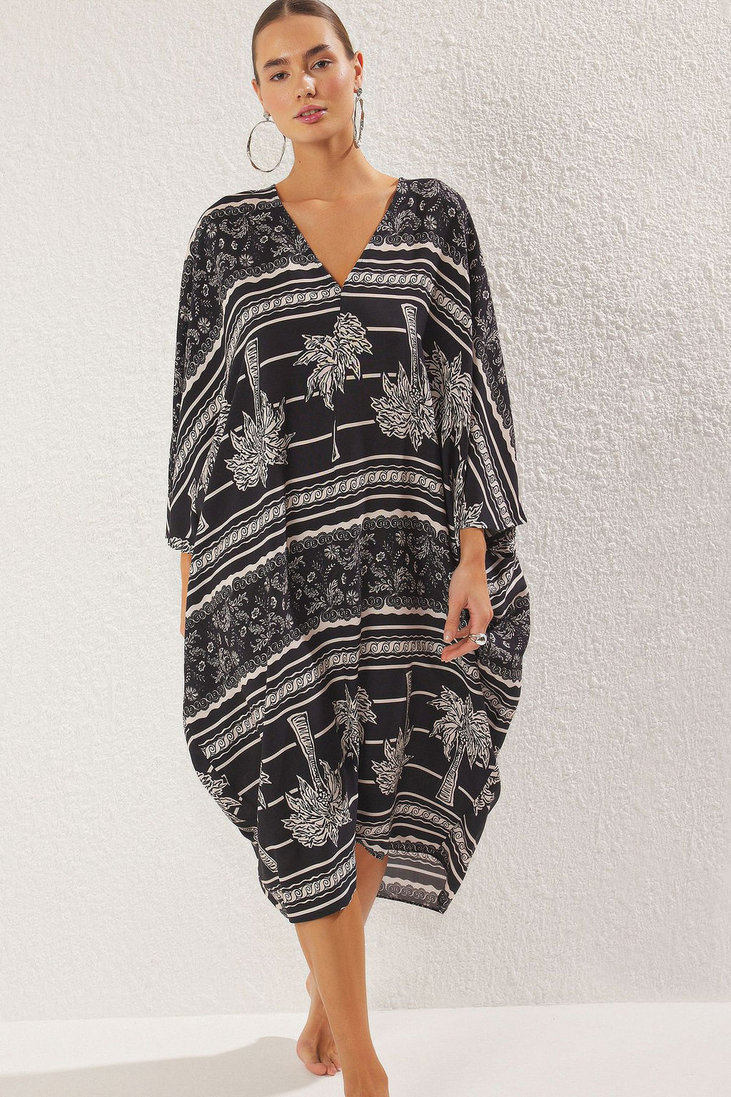 Tropikal Desenli Dokuma Plaj Midi Elbise TBESS25EL00031 - Trendyolmilla фото 2