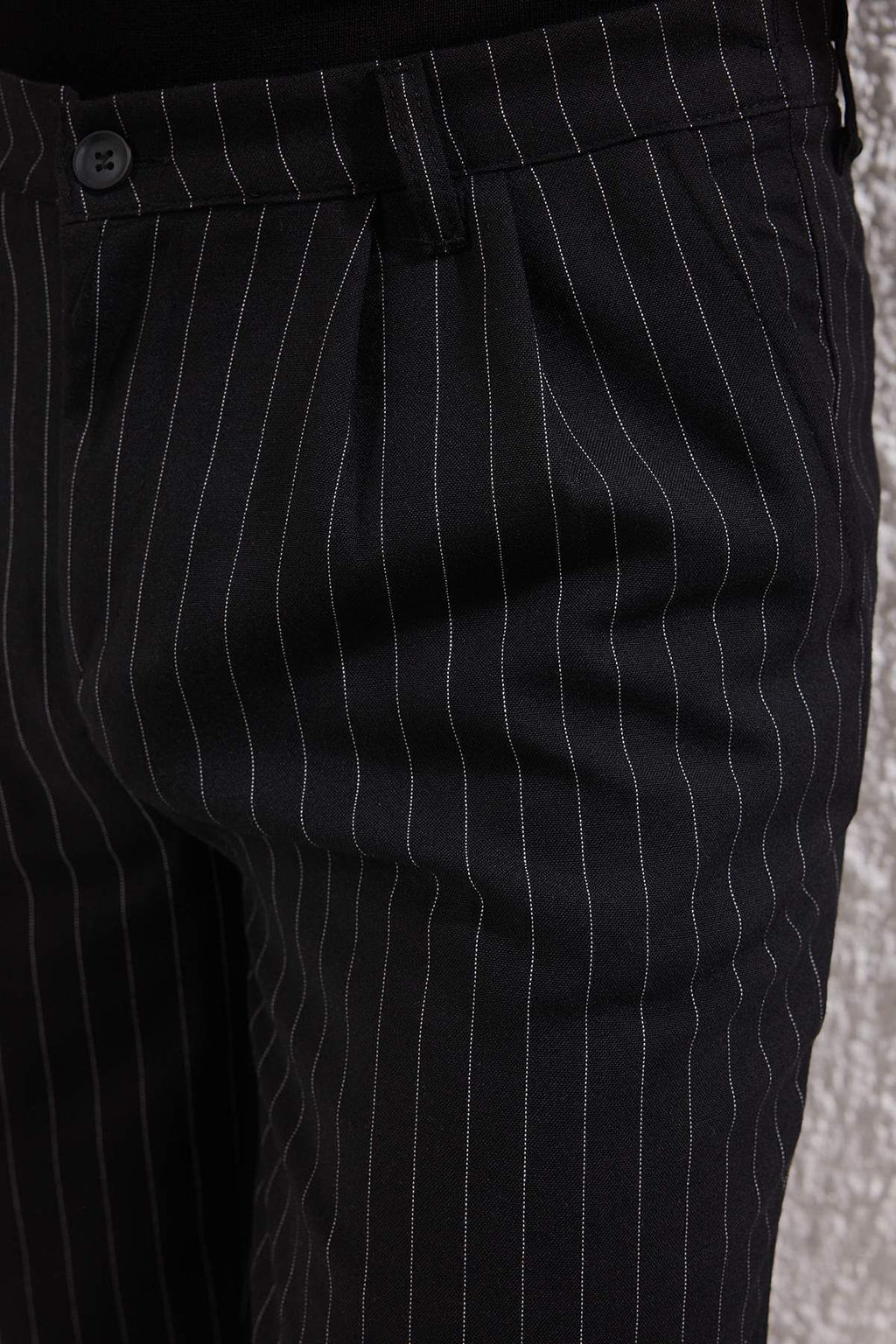 TRENDYOL MAN Siyah Pileli Klasik Baggy Fit Kumas Pantolon TMNSS24PL00024 - Trendyolmilla фото 5