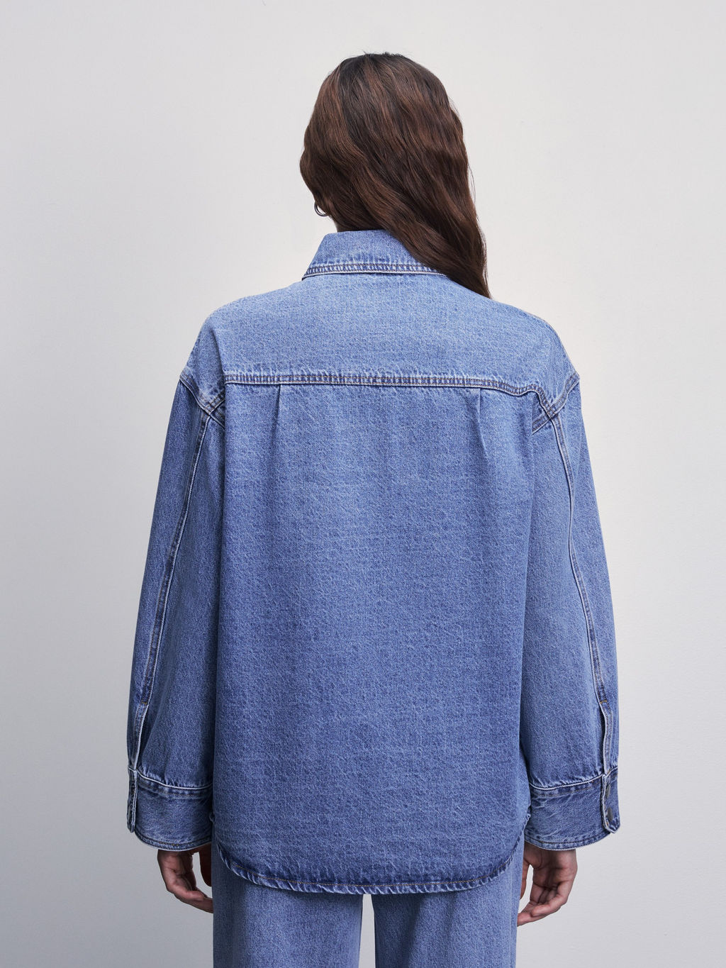 Джинсовая рубашка на пуговицах / Zarina  фото 5