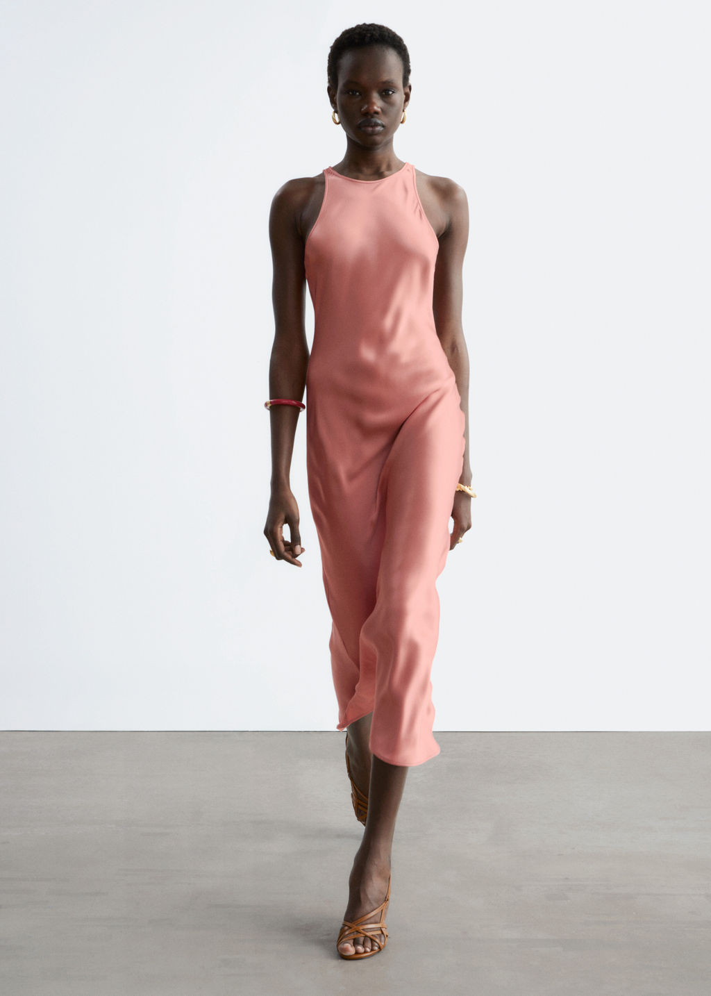 Vestido midi de sat?n sin mangas - H&m фото 4