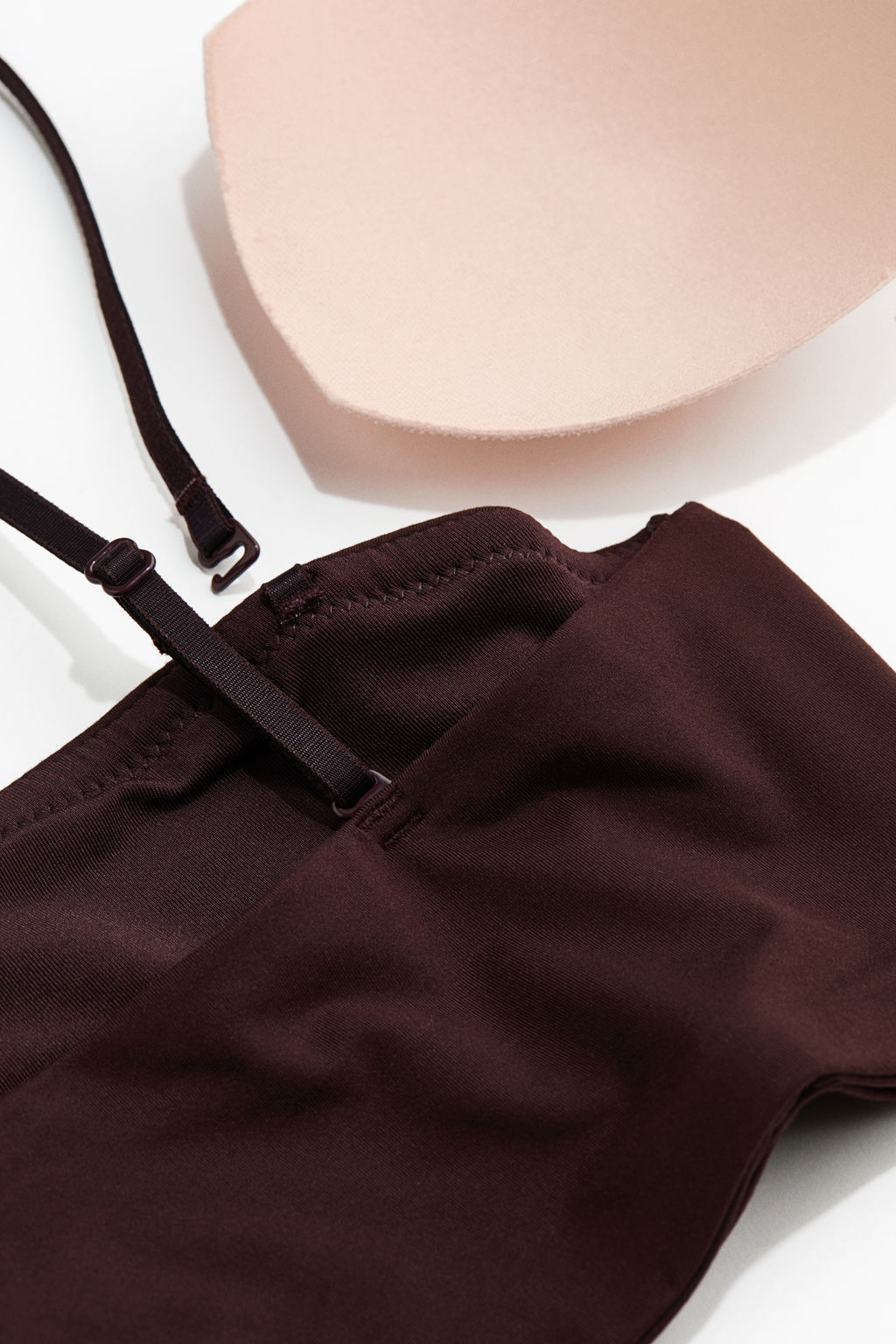 Sujetador bandeau de microfibra con relleno - H&m фото 4