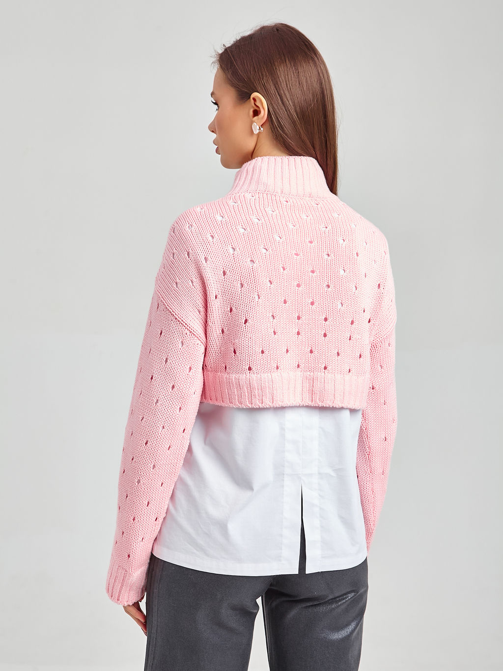 Свитер укороченный