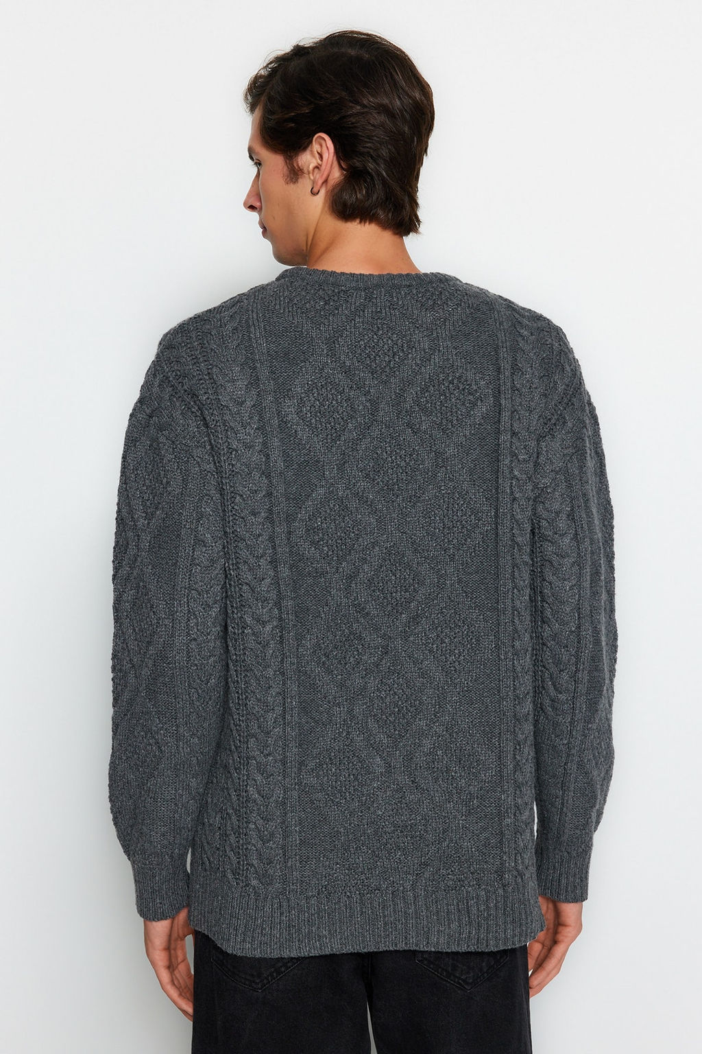 TRENDYOL MAN Beyaz Oversize Genis Kal?p Bisiklet Yaka Sac Orgulu Triko Kazak TMNAW23KZ00280 - Trendyolmilla фото 13