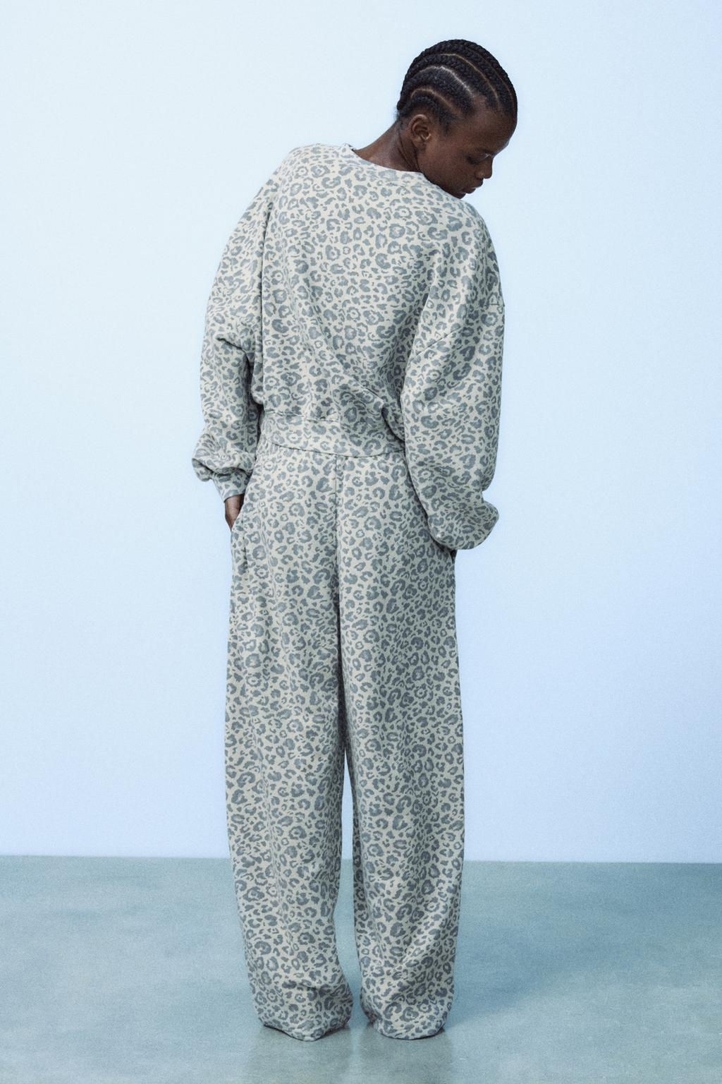 WASHED-EFFECT ANIMAL PRINT SWEATSHIRT - Zara фото 6