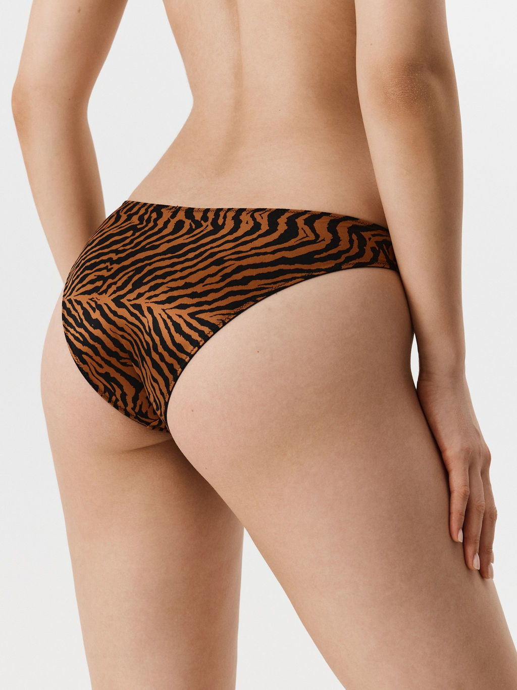 Infinity / Трусы жен Liri черный принт - Infinity Lingerie фото 4