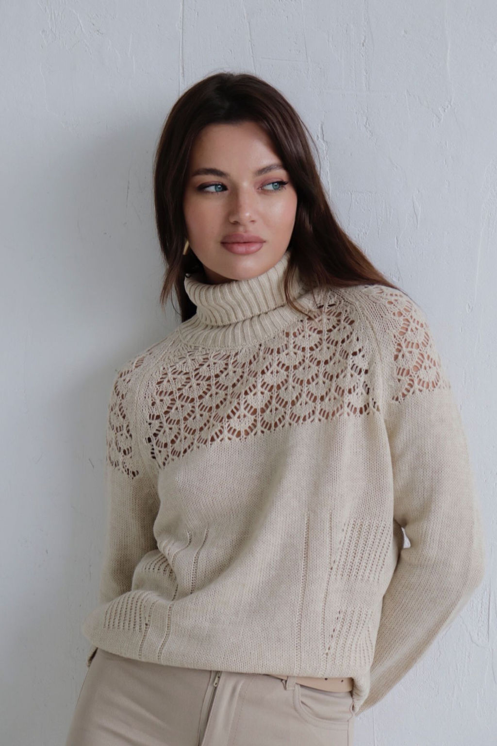 10294 Свитер с ажурной кокеткой бежевый - Martichelli фото 29