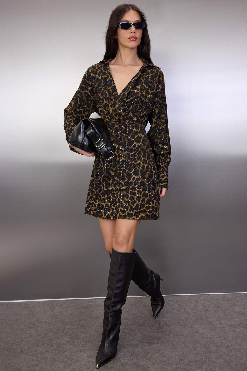 Kahverengi Animal Desenli Kruvaze Yaka K?sa / Mini Dokuma Elbise TWOAW26EL00343