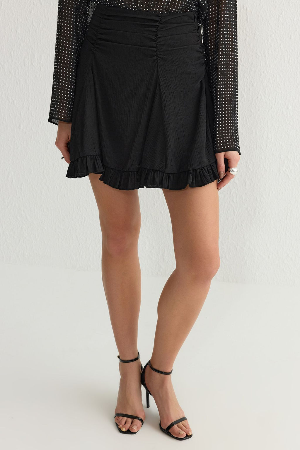 TRENDYOLMILLA Siyah F?rf?rl? Astarl? Tul Orme Mini Etek TPRSS25ET00001  фото 3