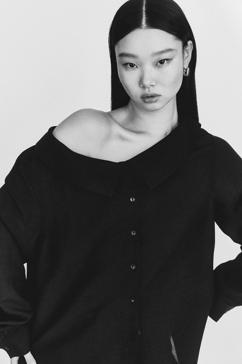 Camisa off-the-shoulder en mezcla de lino - H&m фото 2