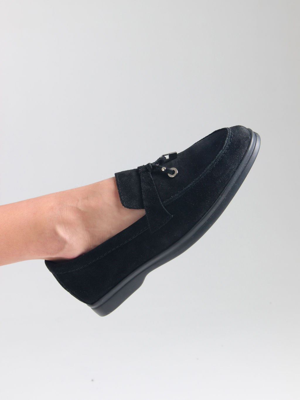 Лоферы 170.2614bl. Черный замш