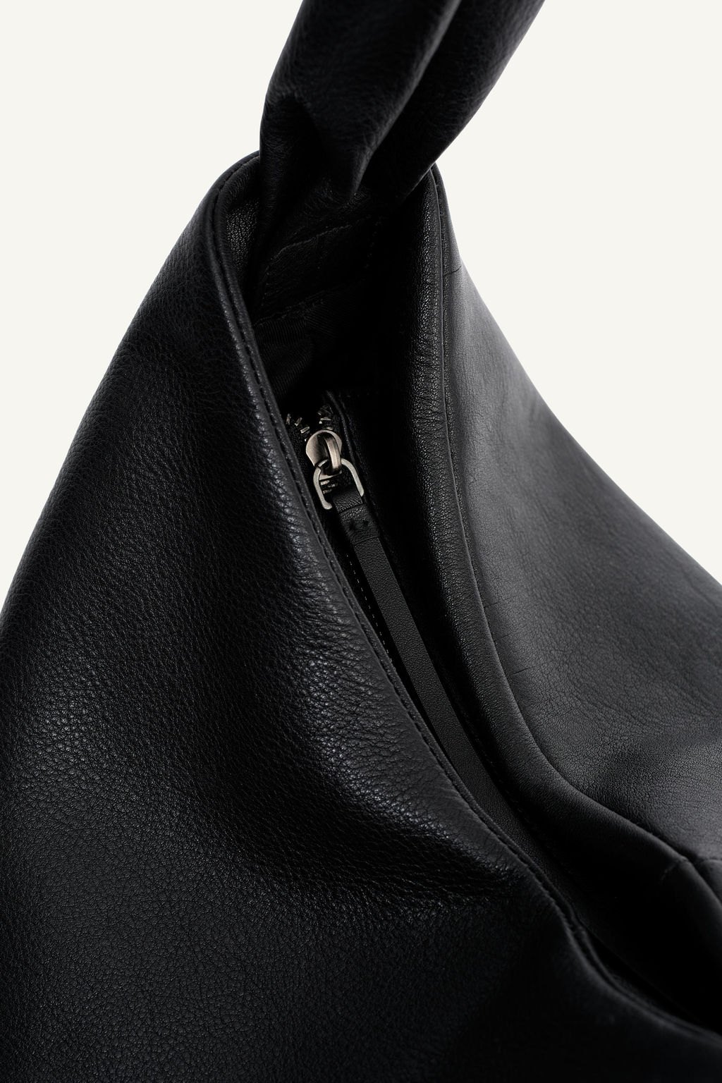 BOLSO SHOPPER PIEL / Negro - Zara фото 6