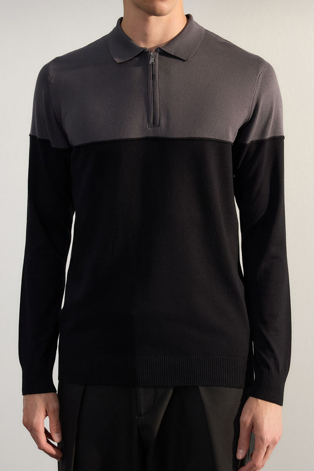 TRENDYOL MAN Antrasit Slim Dar Kesim Polo Yaka Renk Bloklu Triko Kazak TMNAW25KZ00050 - Trendyolmilla фото 3