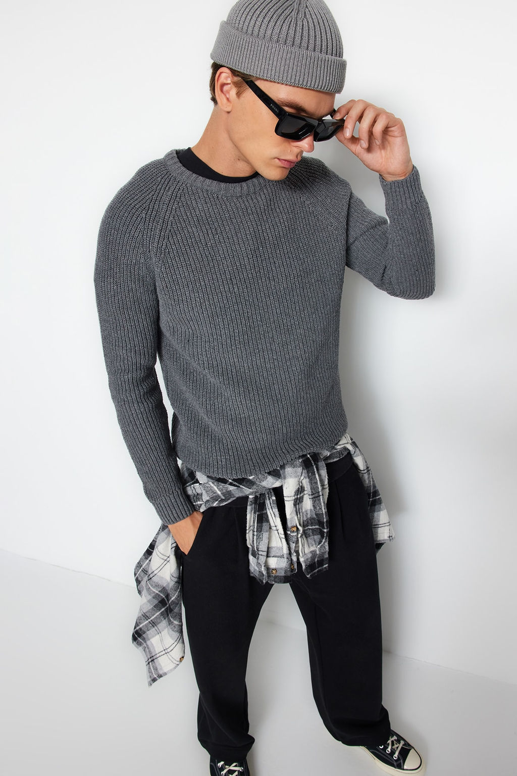 TRENDYOL MAN Beyaz Slim Fit Yunlu Bisiklet Yaka Reglan Kol Triko Kazak TMNAW20KZ1451