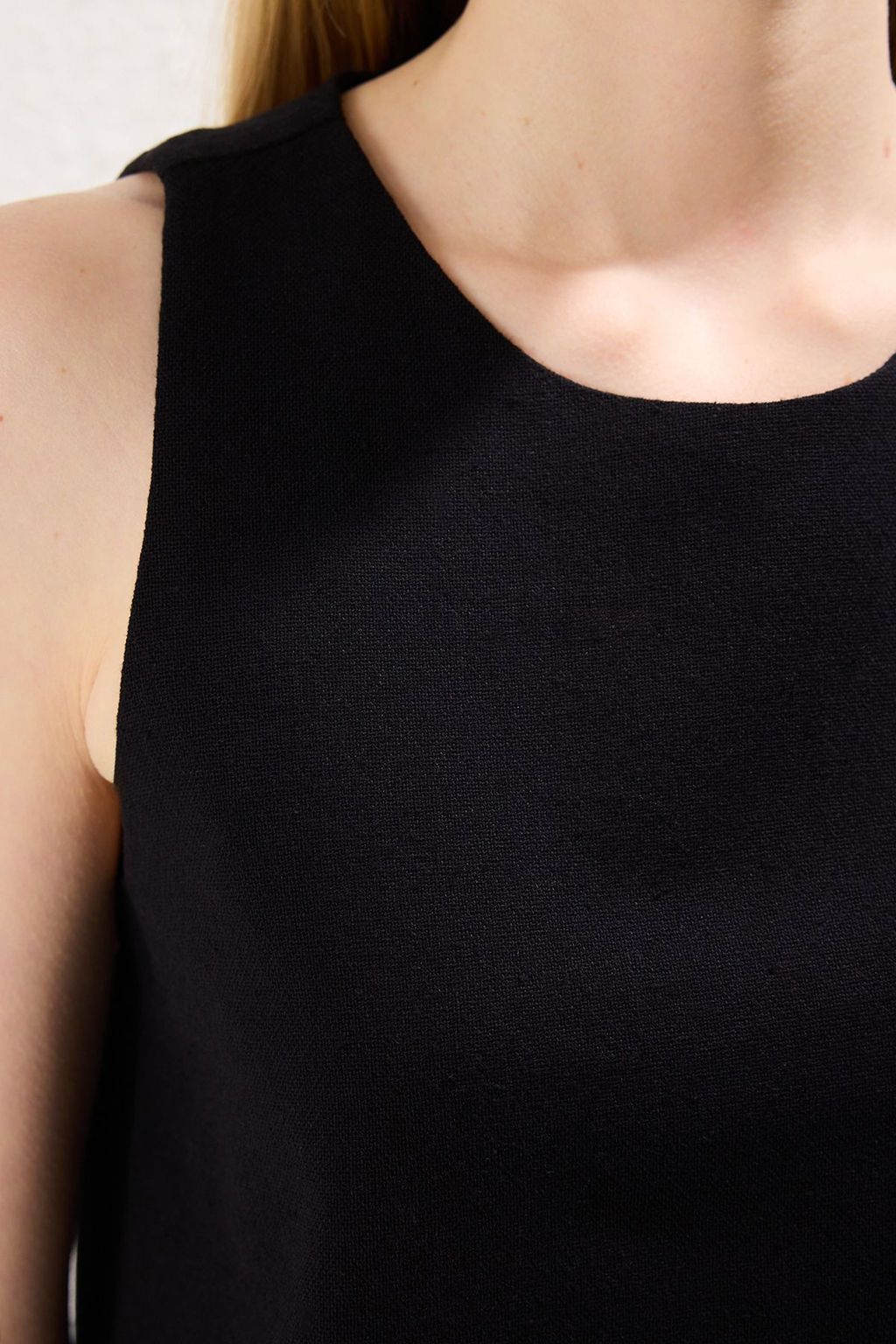 TRENDYOLMILLA Kahverengi Genis Kesim Keten Gorunumlu Kolsuz Mini Dokuma Elbise TWOSS23EL01497  фото 9