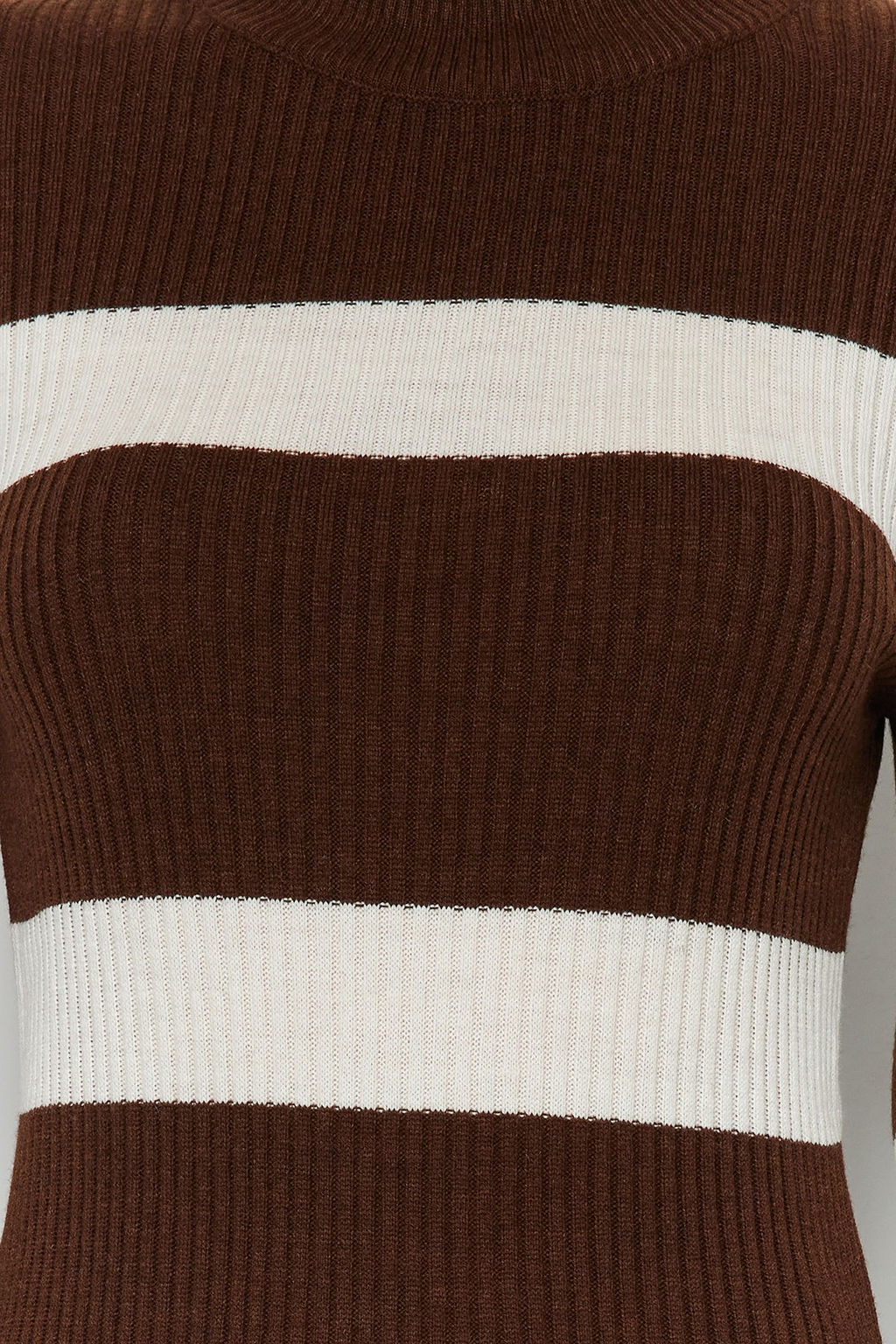 TRENDYOLMILLA Lacivert Midi Triko Cizgili Elbise TWOAW23EL00226 фото 26