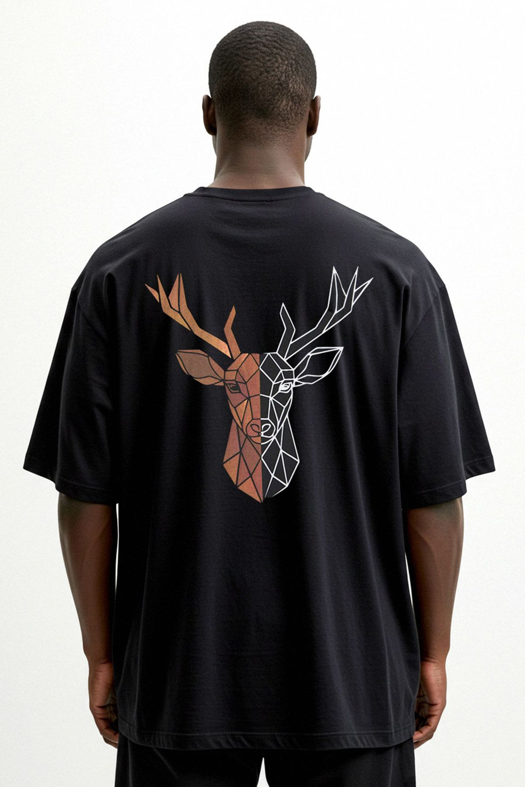 TRENDYOL MAN Siyah Buyuk Beden Oversize/Genis Kesim Hayvan Bask?l? %100 Pamuk T-Shirt TMNSS25BF00026