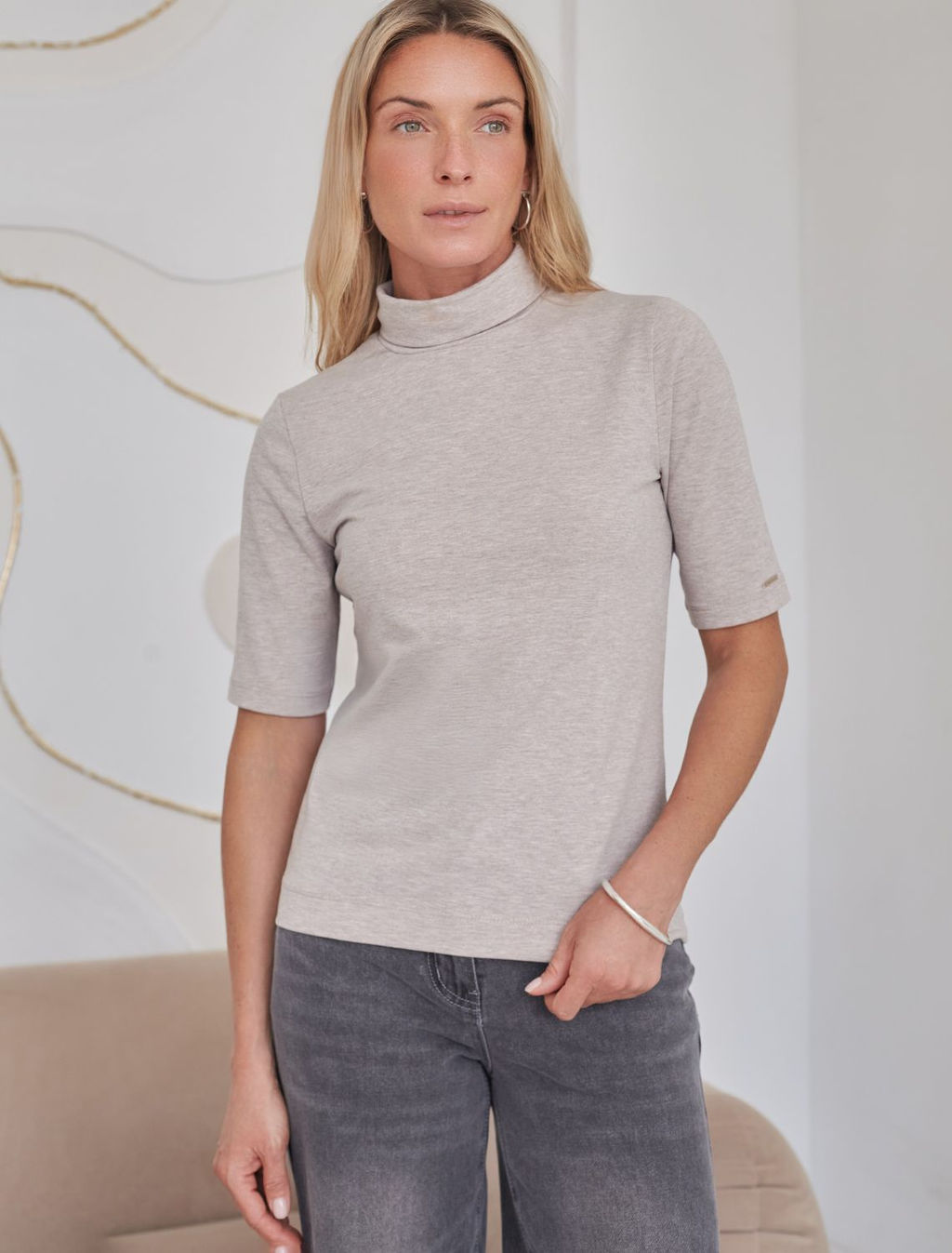 D49.114 Футболка женская кофейный меланж