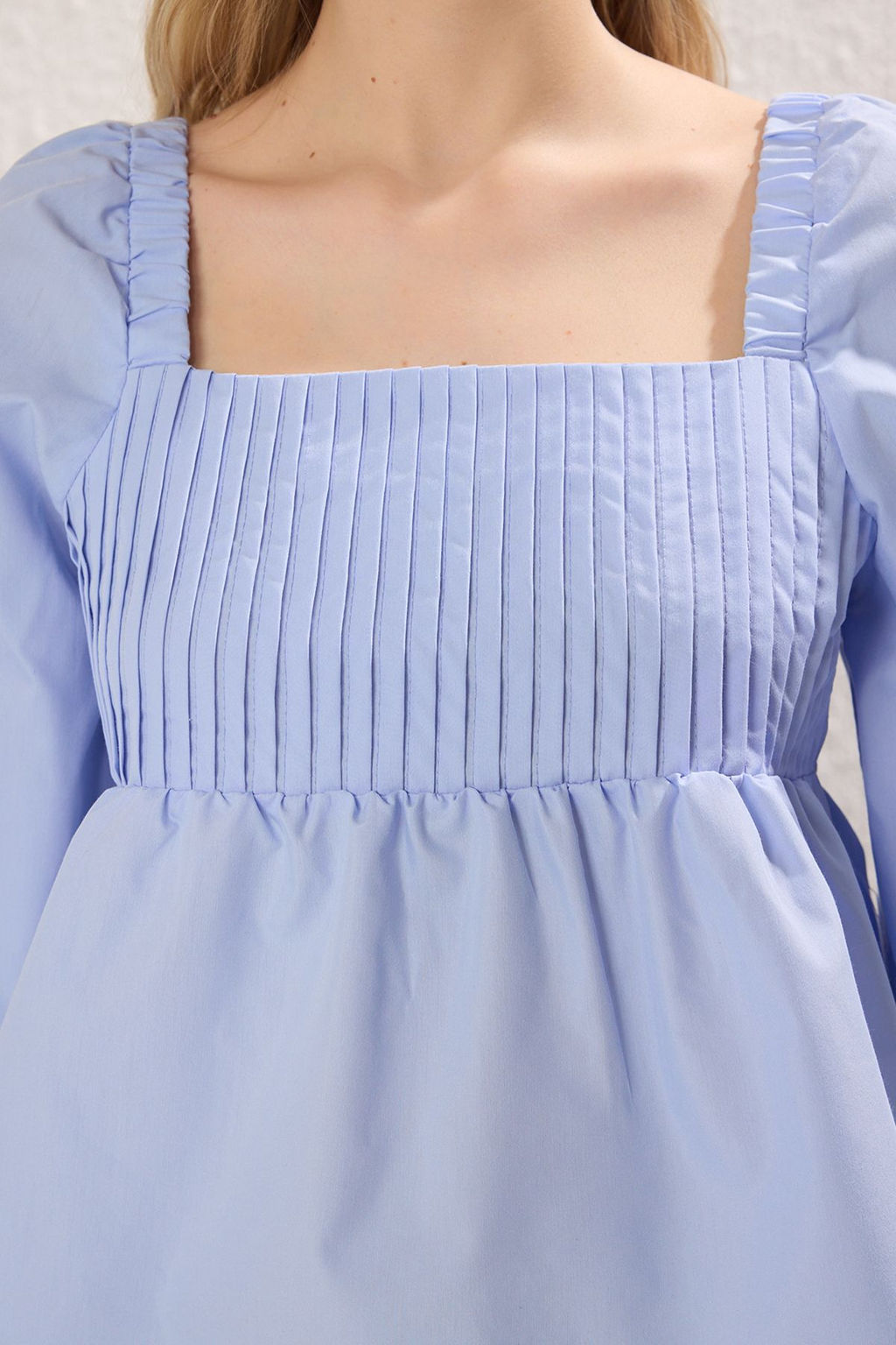 Ac?k Mavi Kare Yaka Kollar? Buzgulu Dokuma Bluz TWOSS25BZ00251 - Trendyolmilla фото 3