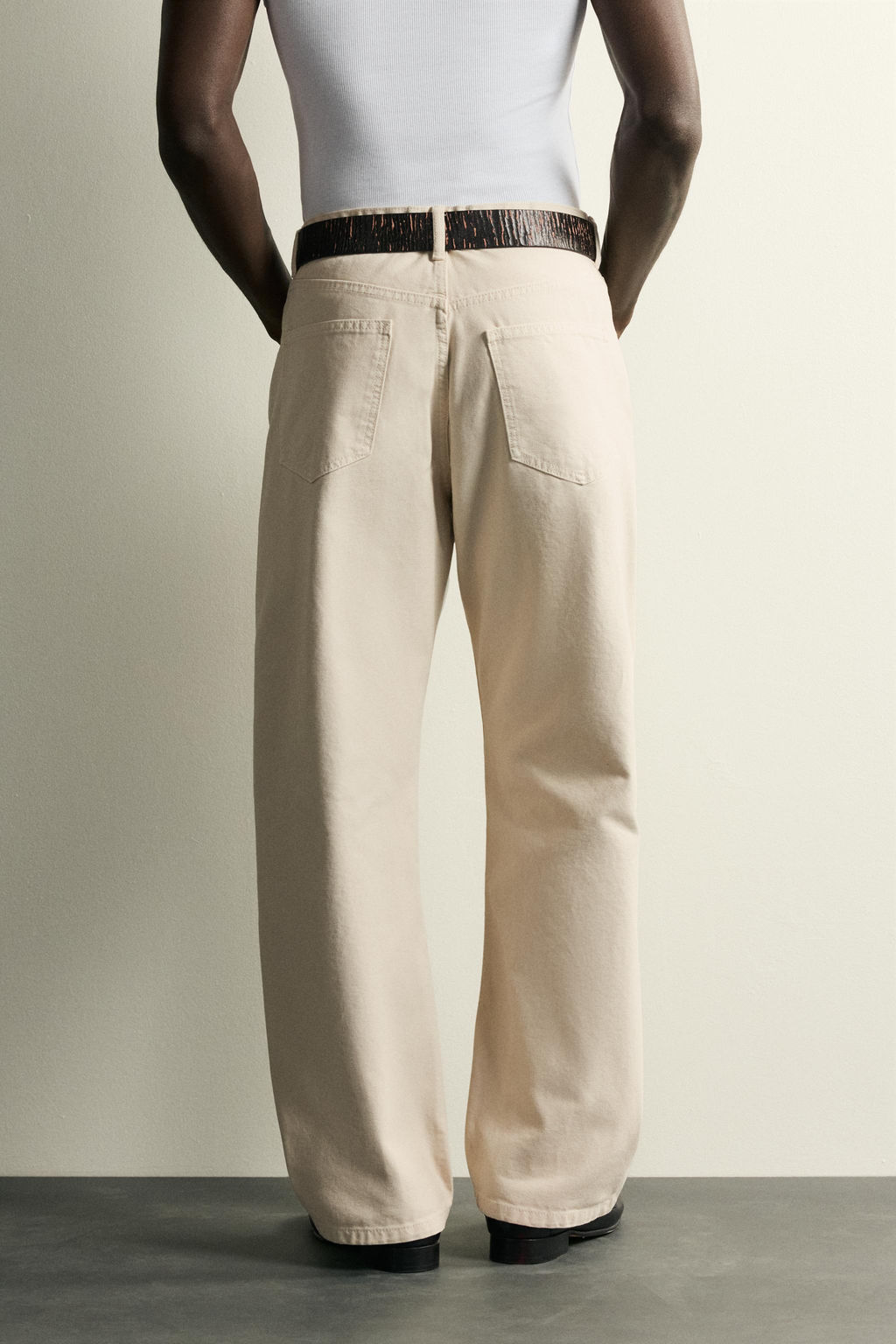 PANTAL?N LOOSE FIT / Crudo