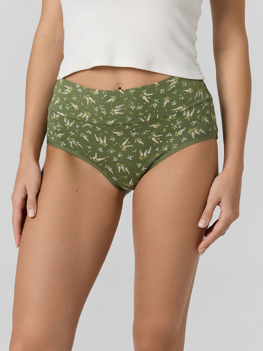 Цена за 2 штуки! Трусы макси зеленые с цветочным принтом