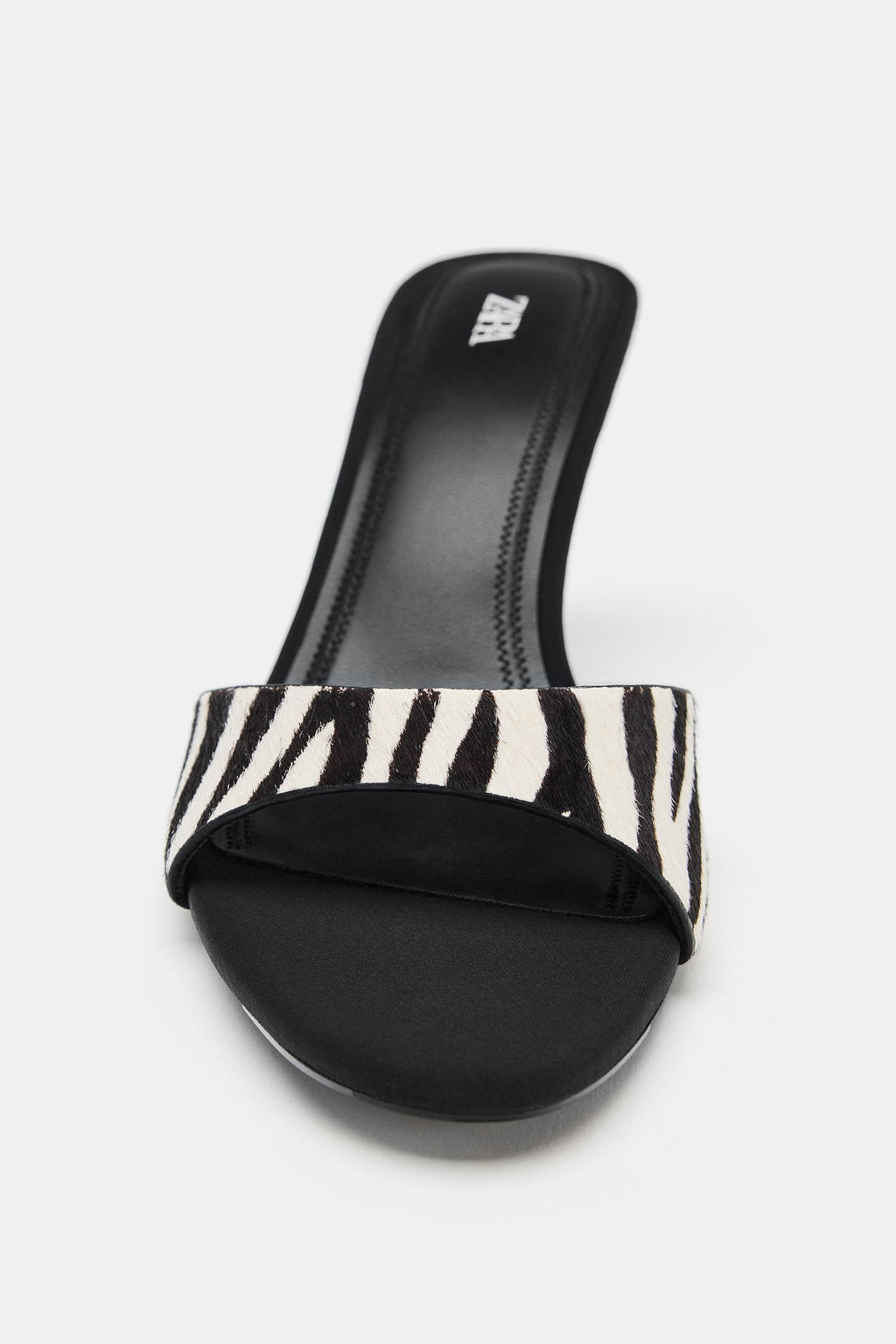 SANDALIA PIEL CON PELO ESTAMPADO / Multicolor - Zara фото 4