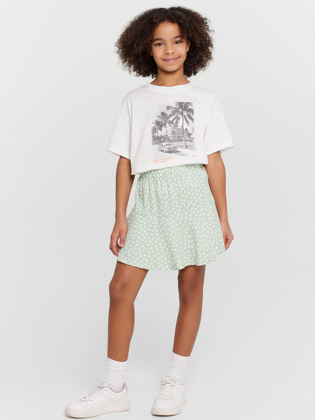 Шорты-юбка для девочек салатовая в горошек - Mark formelle фото 3