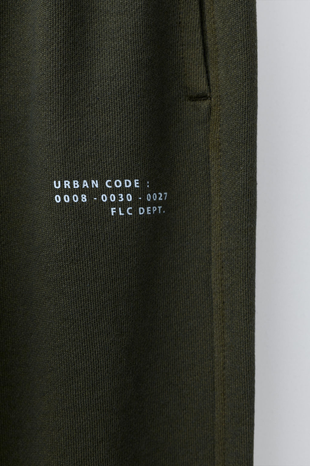PANTAL?N FELPA JOGGER GARMENT DYE / Verde - Zara фото 5