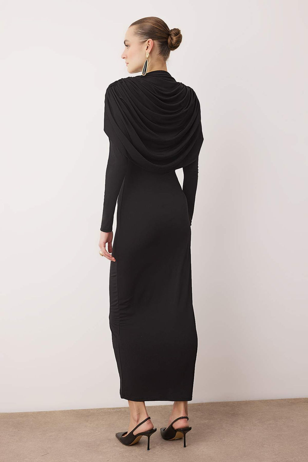 Siyah Yaka Detayl? Orme S?k/Gece Elbisesi - Trendyolmilla фото 4
