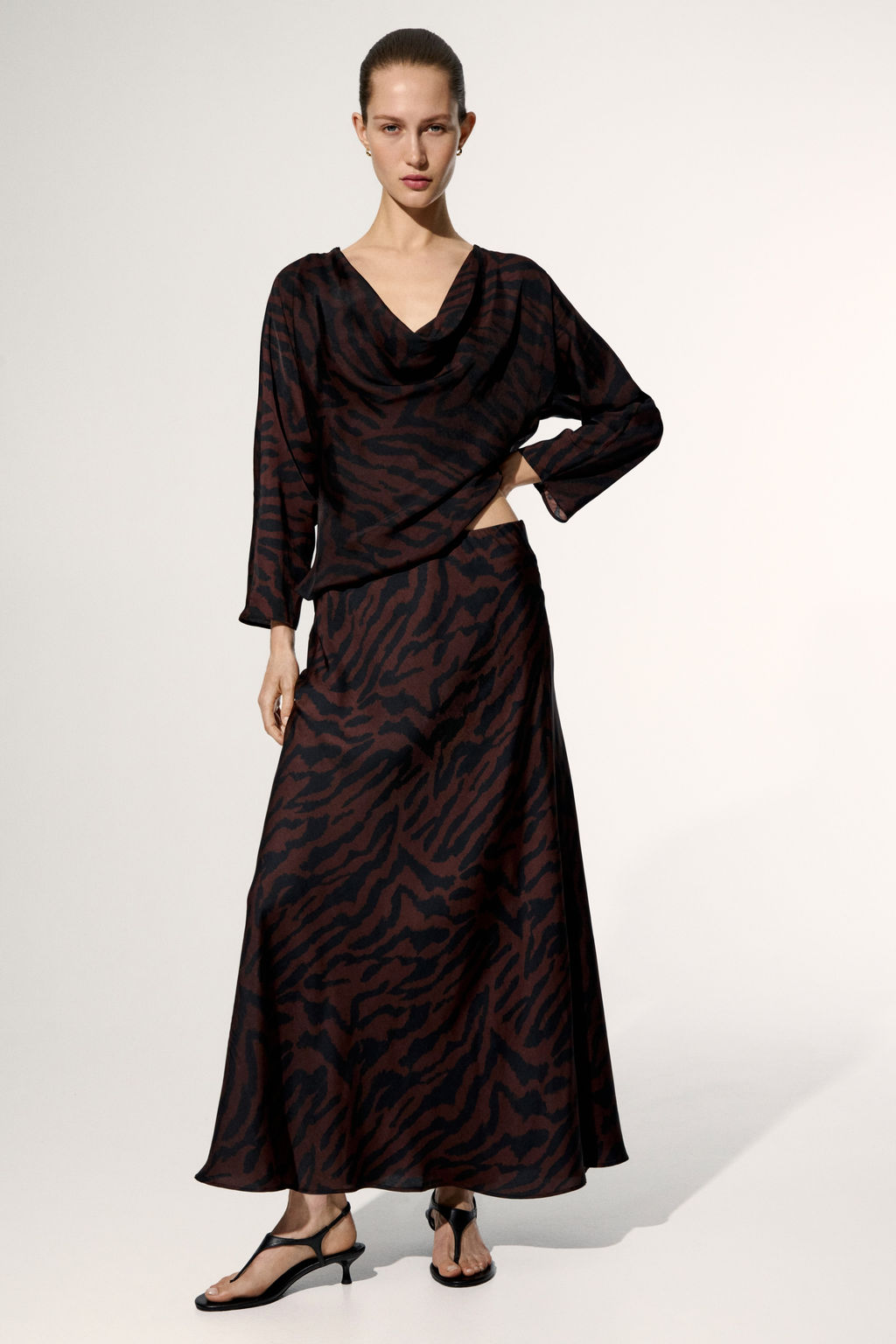Top con escote drapeado - H&m фото 3