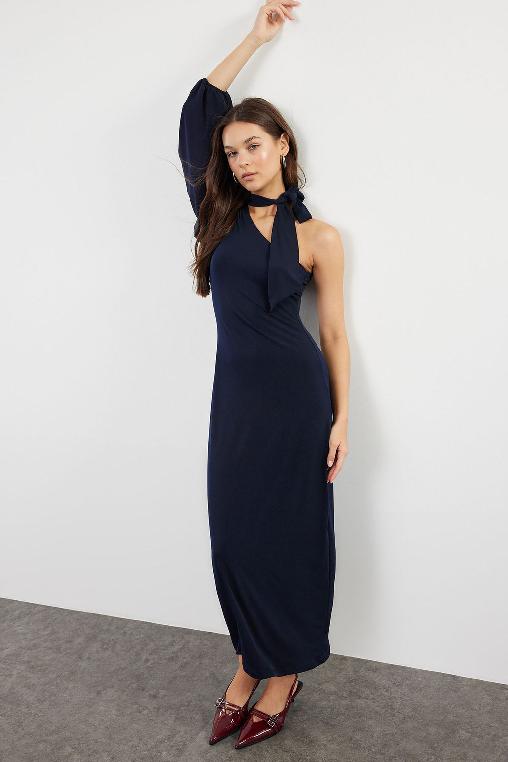 Lacivert Duz Fular Detayl? Fitted/Vucuda Oturan Esnek Orme Elbise TWOAW25EL00407 - Trendyolmilla фото 2