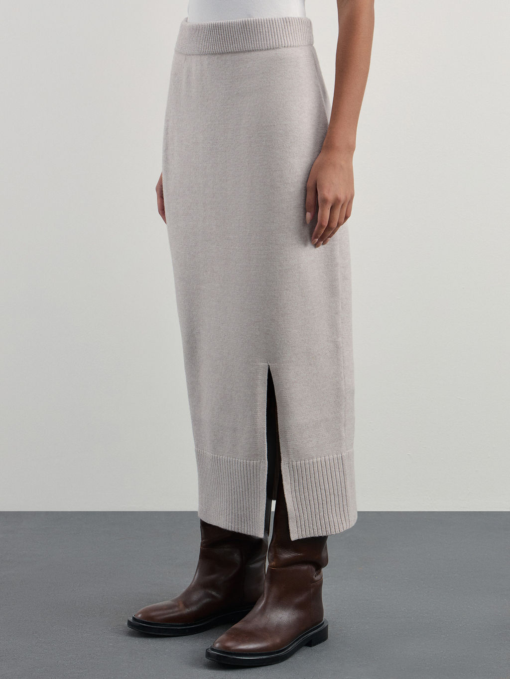 Вязаная юбка карандаш с разрезом / Zarina  фото 3