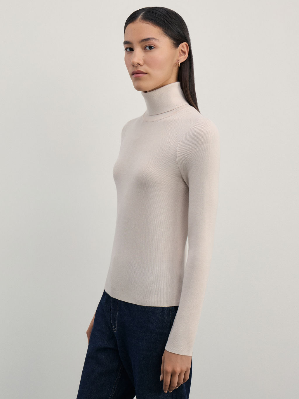 Джемпер с высоким воротником в риб / Zarina  фото 4