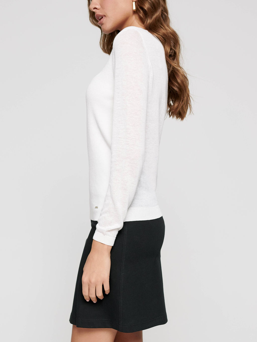 CONTE Классический джемпер из пряжи с вискозой и льном LDK 088 off-white - Conte elegant фото 2