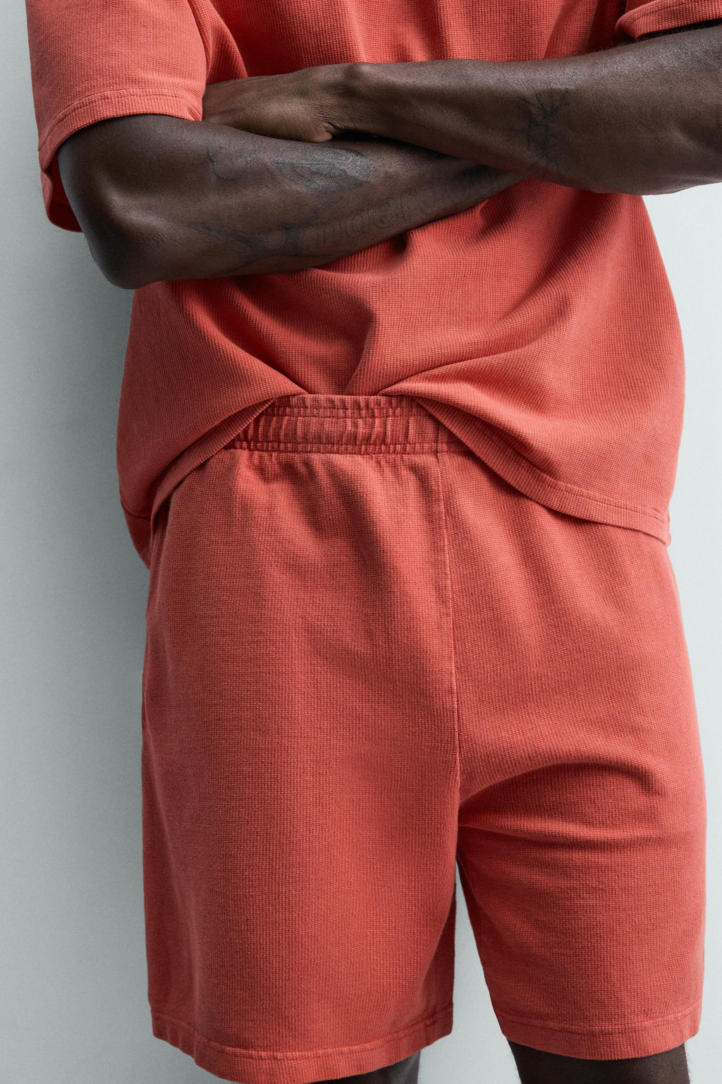 BERMUDA RELAXED FIT ALGOD?N - LINO / Rayas marrones - Zara фото 7