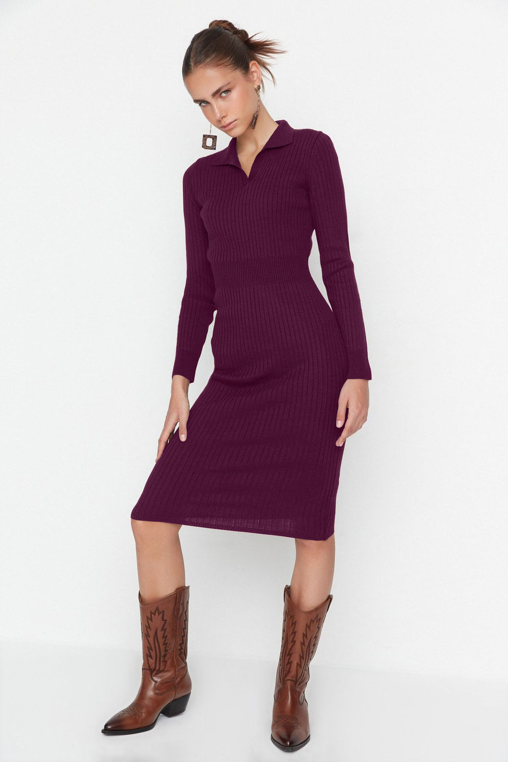 TRENDYOLMILLA Siyah Midi Triko Polo Yaka Elbise TWOAW22EL1376