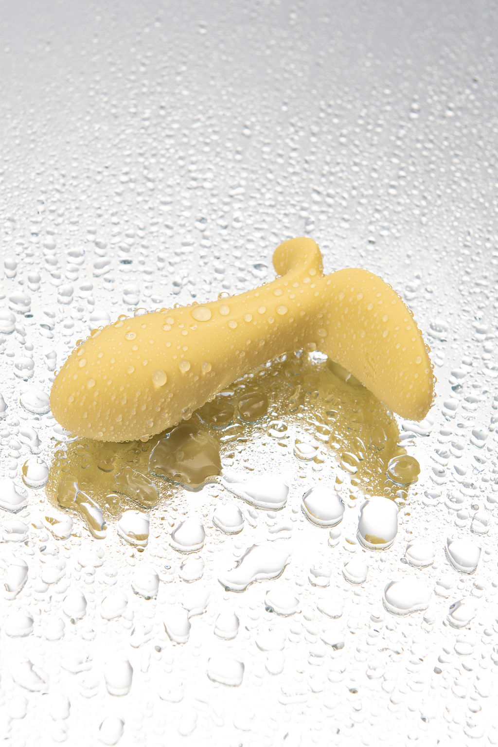 Анальный вибратор Satisfyer Intensity Plug, силикон, желтый, 9 см  фото 15